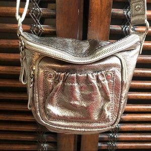 The Sak crossbody gold leather bag